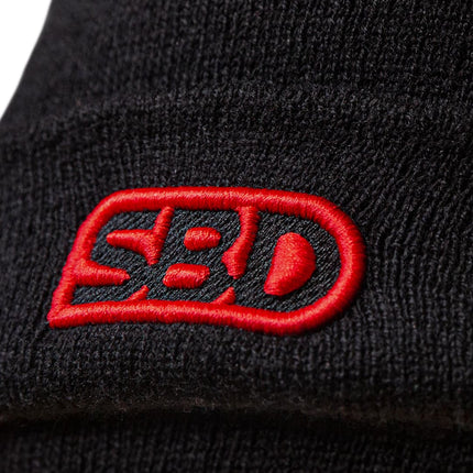 SBD Beanie Mütze  gestrickt Logo Detail