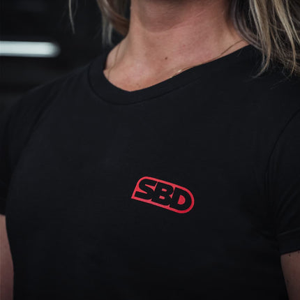 SBD Classic T-Shirt Schwarz Frauen mit kleinem roten Logo auf Brust