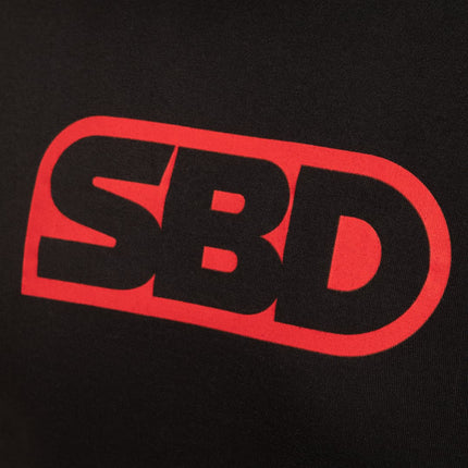 SBD Classic T-Shirt Schwarz Rot Frauen Details Logo Brust